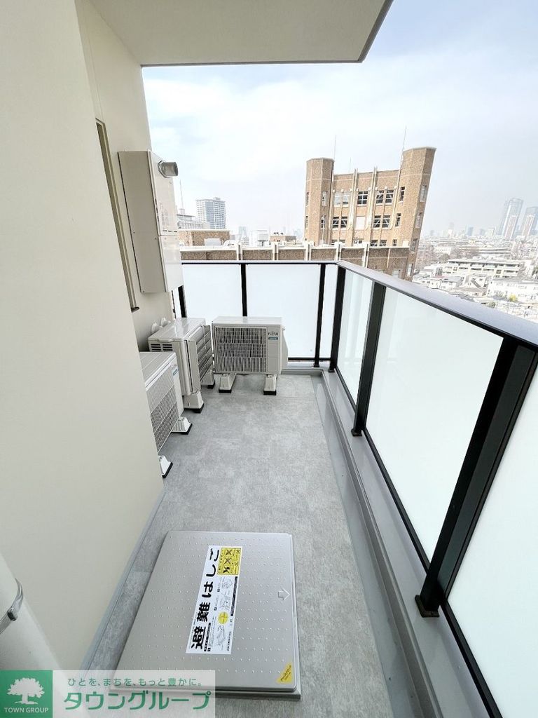 バルコニー　バルコニー