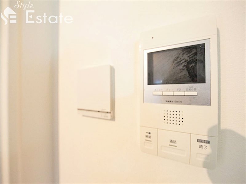 セキュリティ　モニター付きインターホン