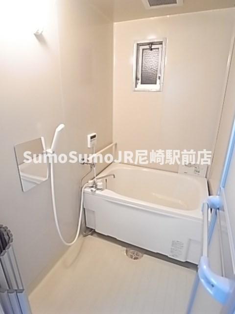 バス・シャワールーム　日々の暮らしに欠かせないお風呂です