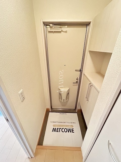 玄関　シューズＢＯＸ付きの玄関