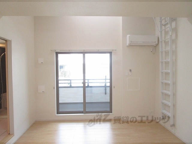 居室・リビング　洋室