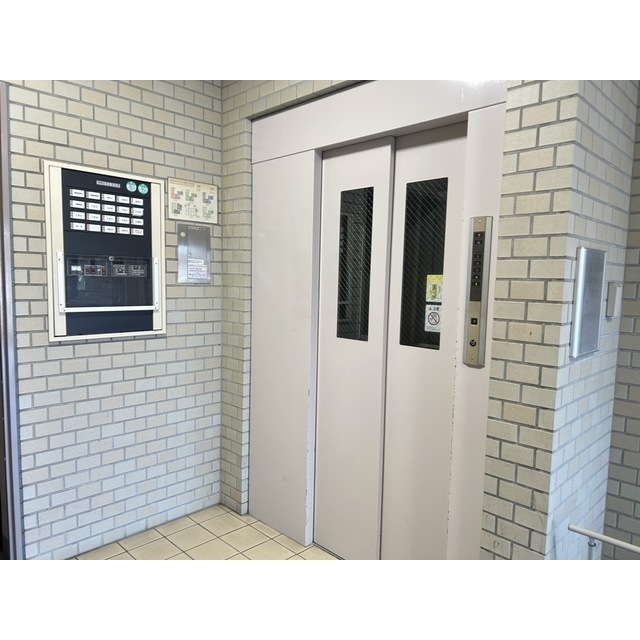 その他　エレベーター