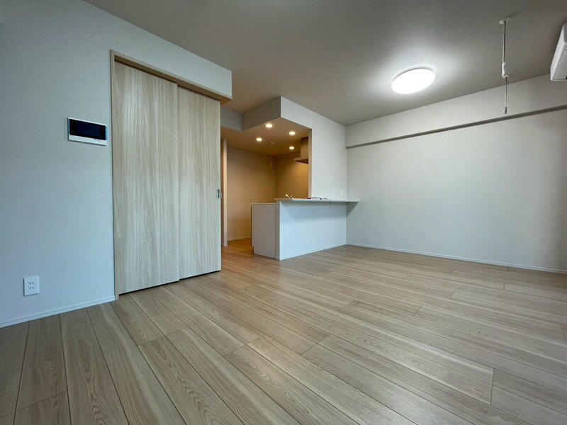 居室・リビング　別号室参照写真※反転タイプ