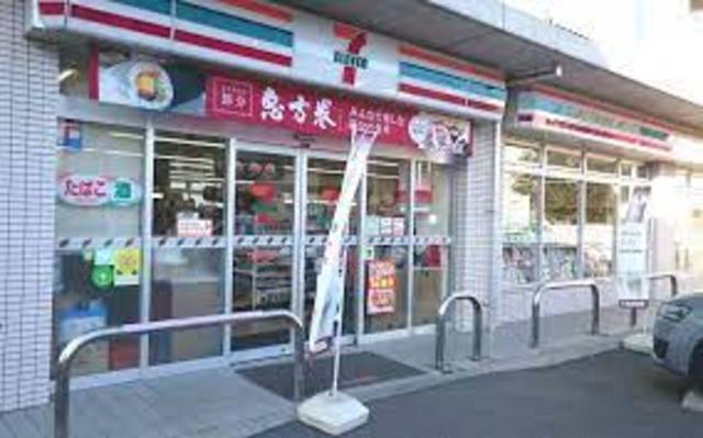 コンビニ　セブンイレブン練馬高野台4丁目店（コンビニ）まで132m