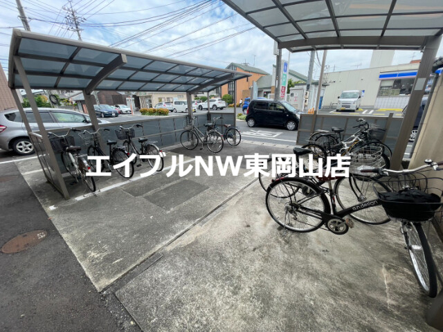 駐車場　駐輪場