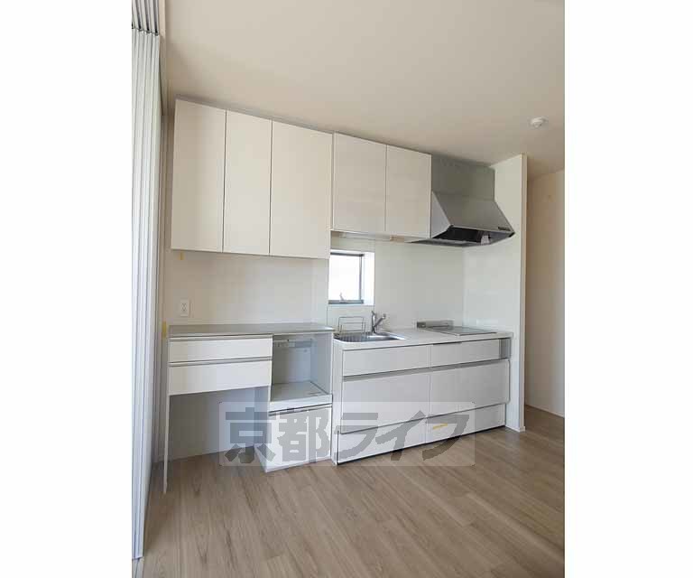 キッチン　システムキッチン。