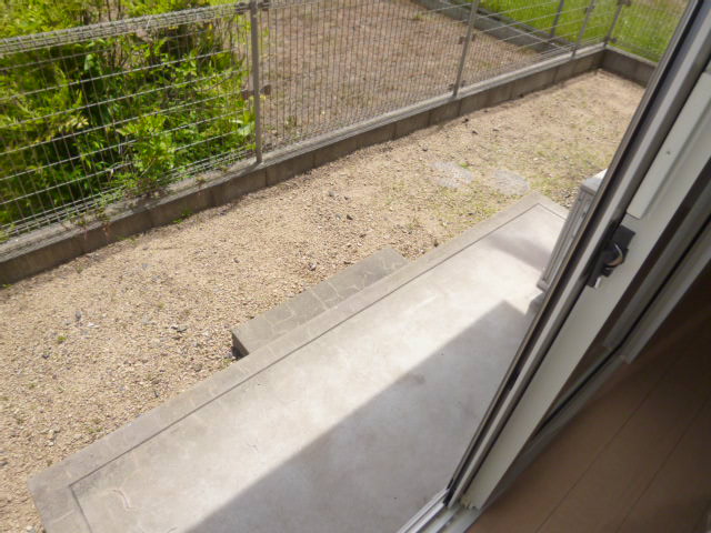 バルコニー　庭