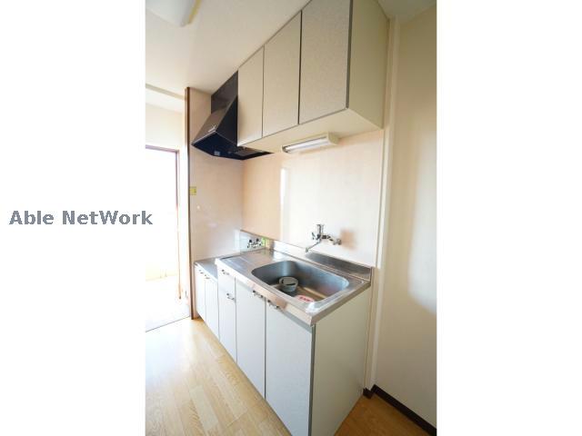 キッチン　(同型タイプ)