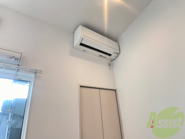 その他設備　あらかじめエアコンがついています。夏も冬も快適ですよ。