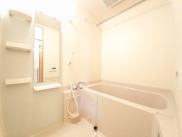 バス・シャワールーム　広いバスルームで快適です！