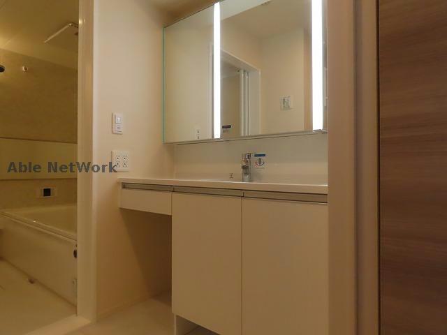 洗面設備　同型