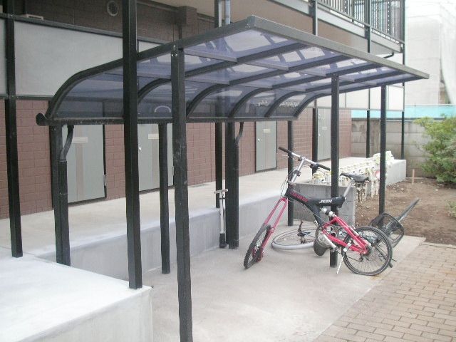 エントランス　★屋根付き駐輪場★