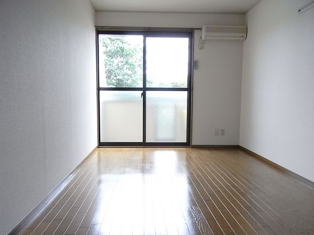 居室・リビング　★明るい室内★