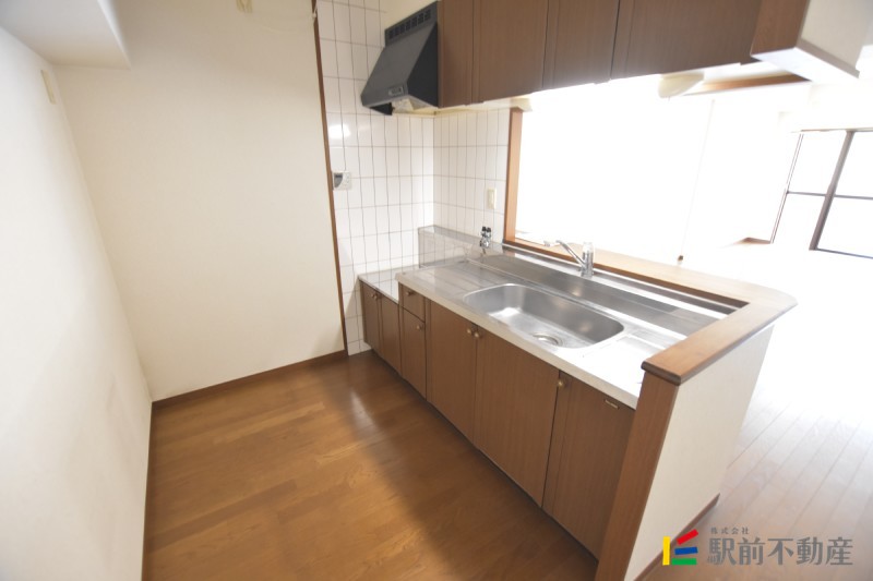 キッチン　同号室タイプ参考写真