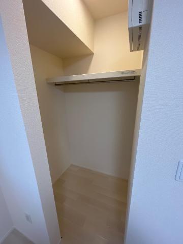 収納　ウォークインクローゼット