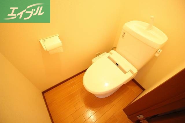 トイレ　ウォシュレット付き