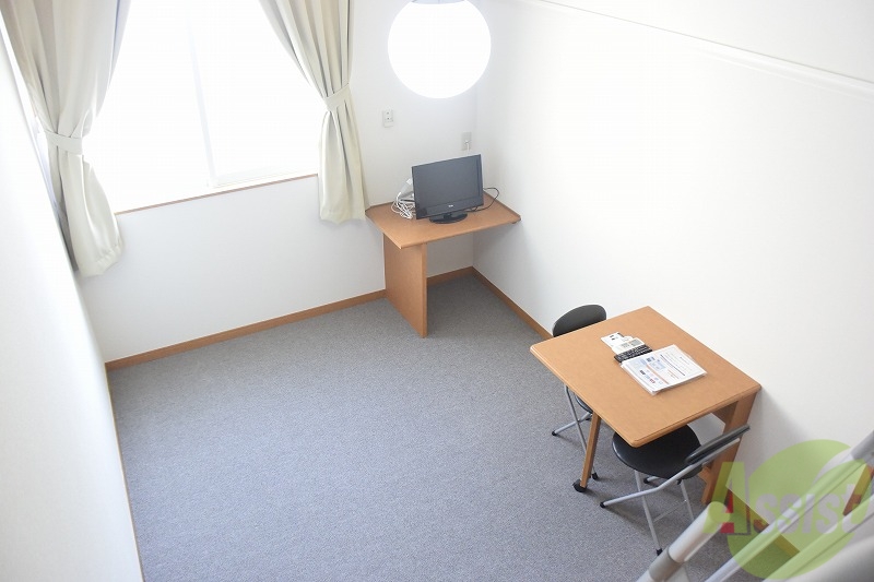 居室・リビング　２Ｆは絨毯です！！