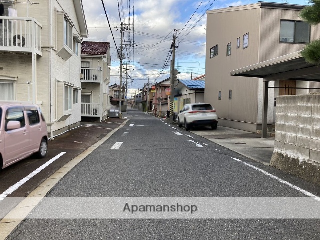 その他　前面道路（その他）まで0m