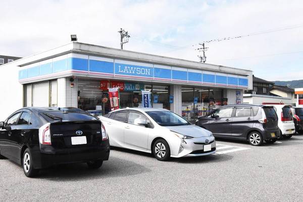 コンビニ　ローソン南砺福光店（コンビニ）まで1600m