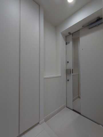 玄関　※別部屋参考（反転）