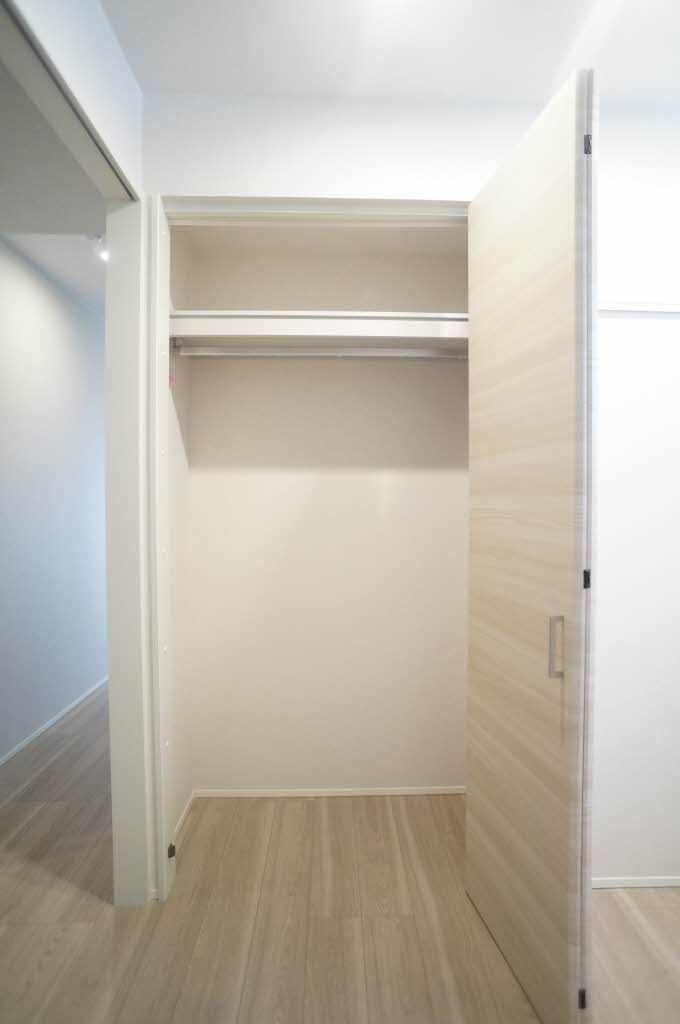 収納　洋室収納