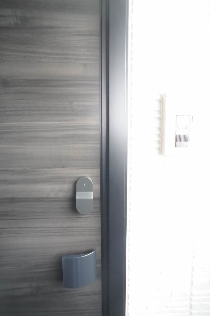 セキュリティ　玄関