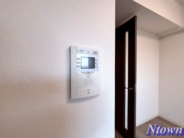 セキュリティ　モニター付きです。