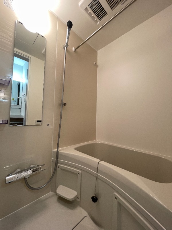 バス・シャワールーム　清潔感のある浴室です！