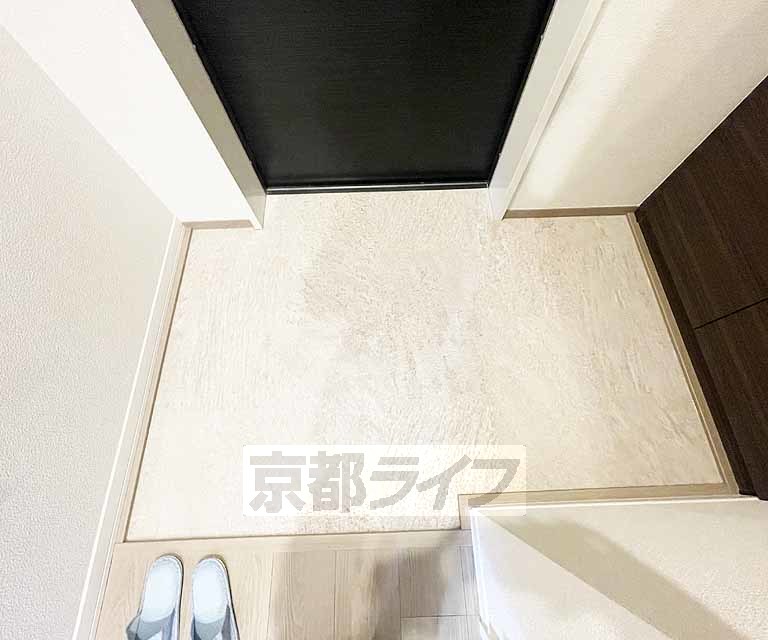 玄関　靴収納付きの玄関です