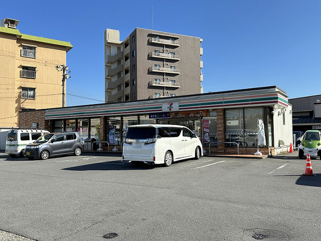 コンビニ　セブン-イレブン大分奥田店（コンビニ）まで500m