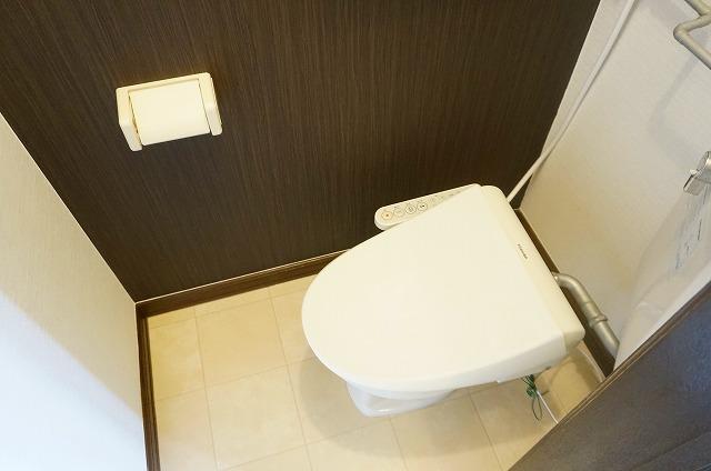 トイレ　トイレ