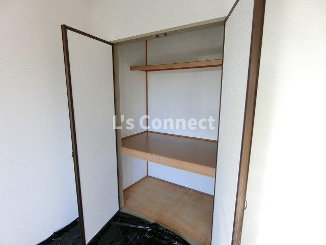 その他設備　和室には押入付きです。