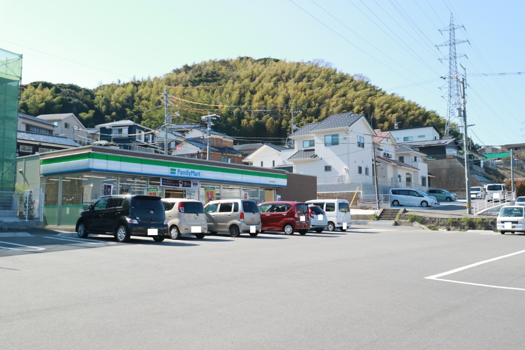 コンビニ　ファミリーマート 下関大学町店（コンビニ）まで954m