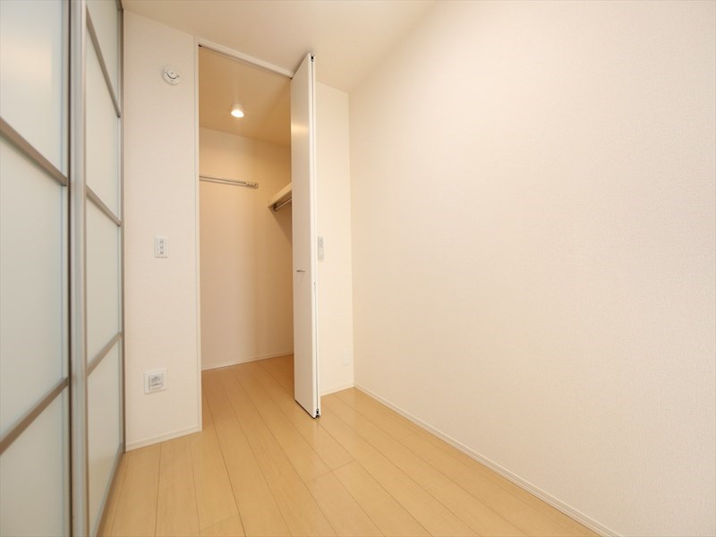 その他部屋・スペース　洋室3帖　ウォークインクローゼット付（収納充実してます）