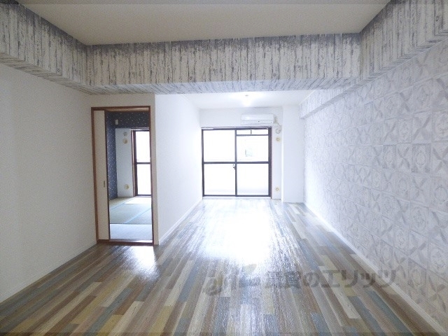 居室・リビング　リビング