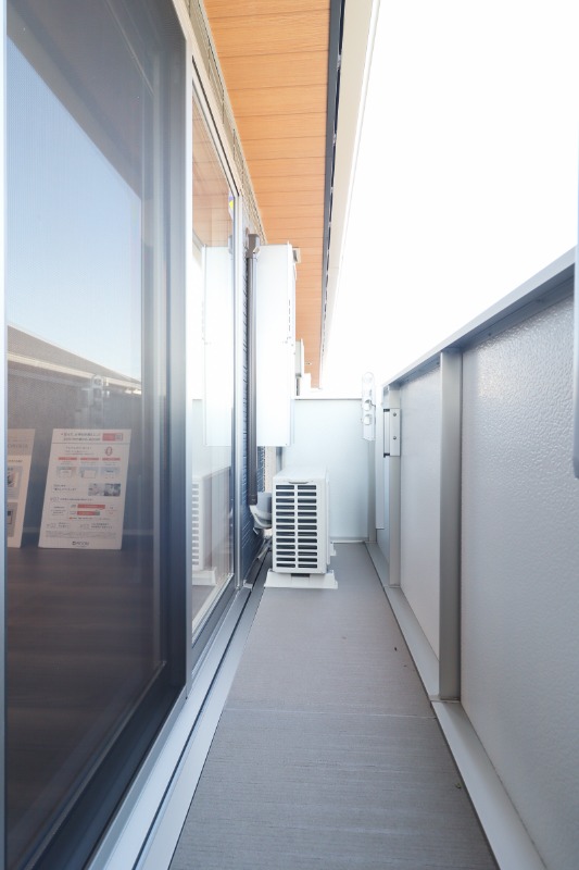 バルコニー　図面と現状に相違がある場合には現状を優先