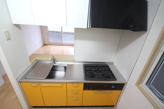 キッチン　※別部屋の写真です