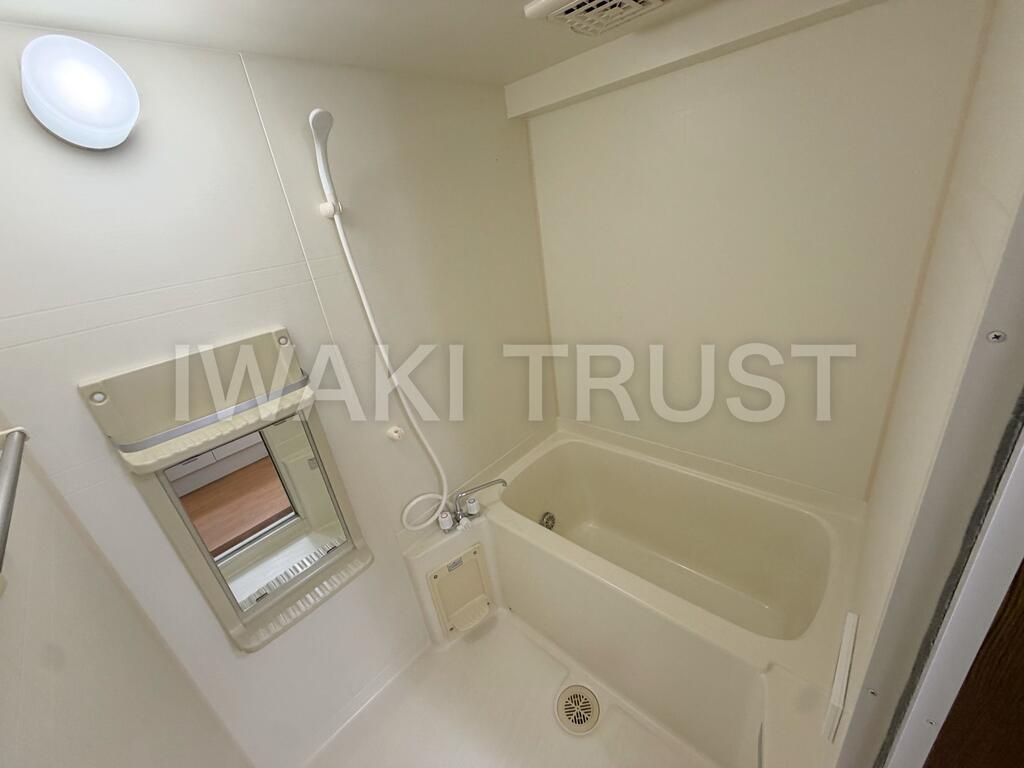 バス・シャワールーム　追焚機能ありのバスルーム