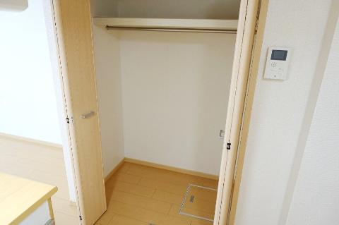 収納　クローゼット