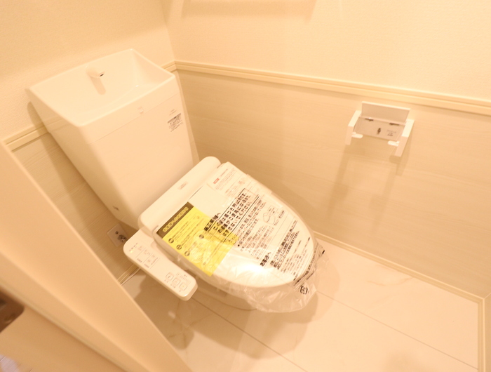 トイレ　※同タイプの部屋写真です