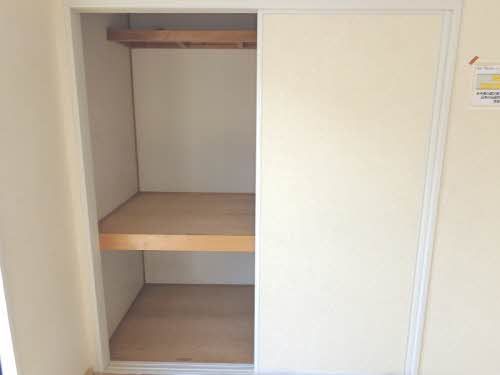収納　押入れ