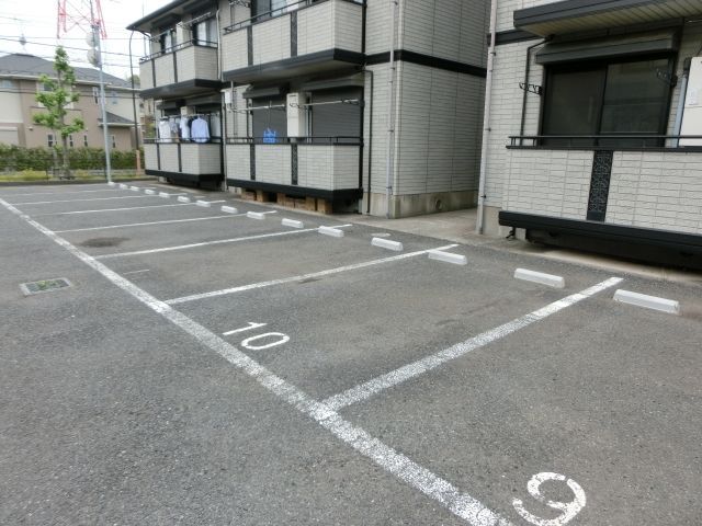 駐車場　敷地内駐車場