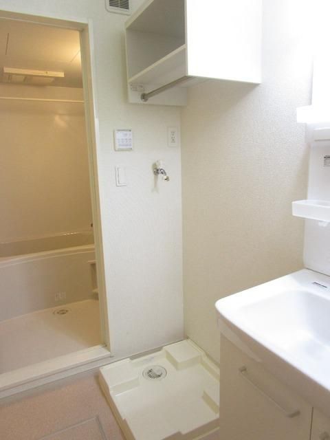 洗面設備　★洗濯機置き場★