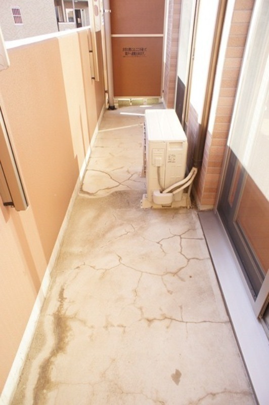 バルコニー　図面と現状に相違がある場合には現状を優先