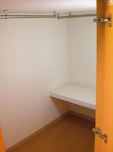 収納　ベット下の収納です。