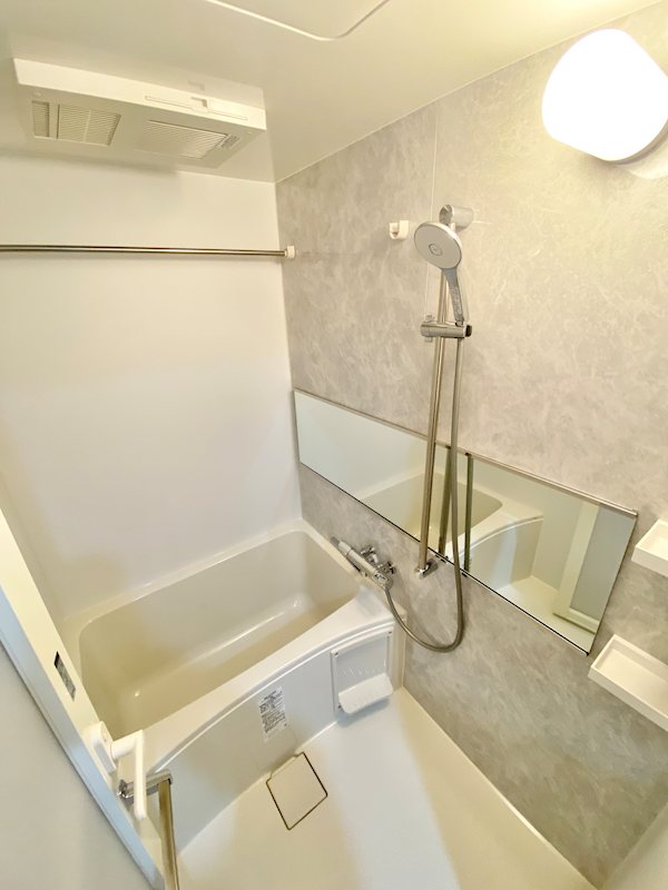 バス・シャワールーム　浴室乾燥機付
