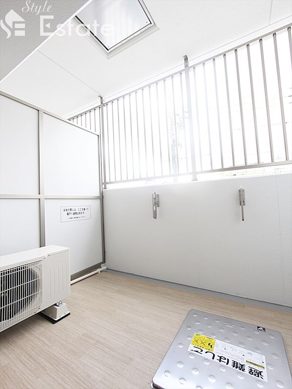 バルコニー　バルコニー