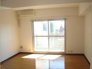 その他部屋・スペース　同マンション別部屋の写真です。