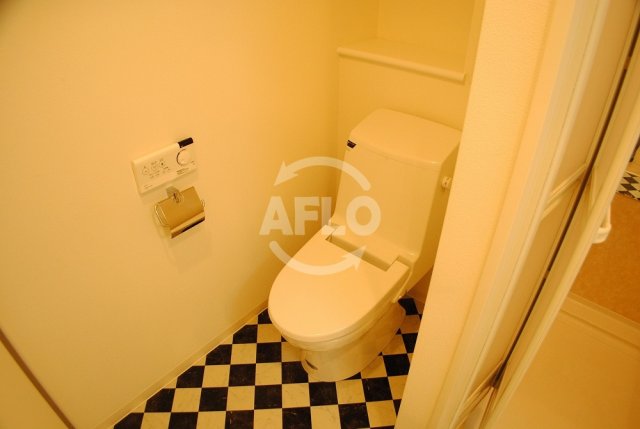 トイレ　エスライズ四ツ橋　トイレ