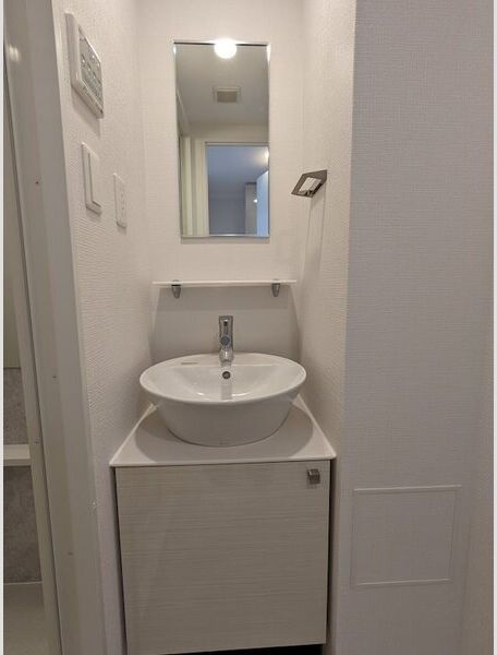 洗面設備　コンパクトで使いやすい洗面所